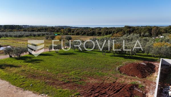 Istra, Poreč ympäristö - Erinomainen rakennustontti merinäköalalla Vabrigassa, eksklusiivisella alueella.