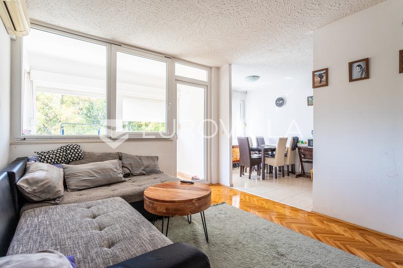 Apartamento de um quarto, Gripe - 2
