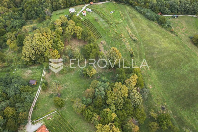 Strmec Stubicki, Natuurpark Medvednica, perceel van 8240 m² met een conceptontwerp voor 4 vakantiewoningen - 24