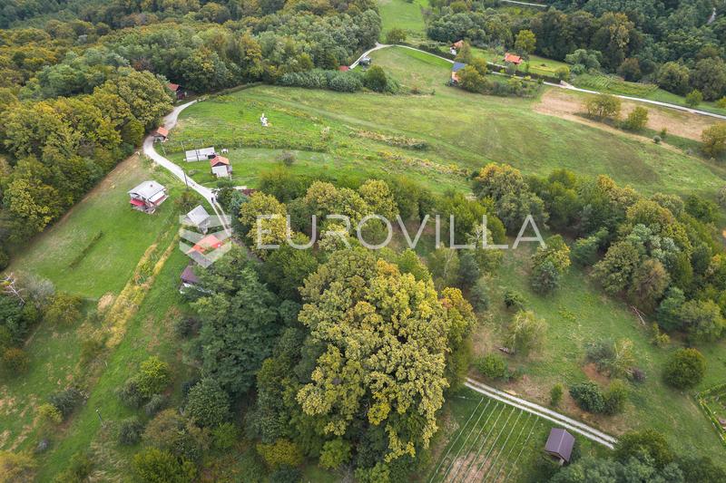 Strmec Stubicki, Natuurpark Medvednica, perceel van 8240 m² met een conceptontwerp voor 4 vakantiewoningen - 13