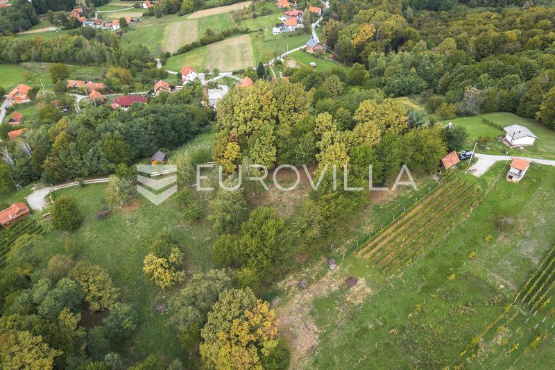 Strmec Stubicki, Natuurpark Medvednica, perceel van 8240 m² met een conceptontwerp voor 4 vakantiewoningen - 14