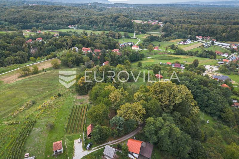 Strmec Stubicki, Natuurpark Medvednica, perceel van 8240 m² met een conceptontwerp voor 4 vakantiewoningen - 11
