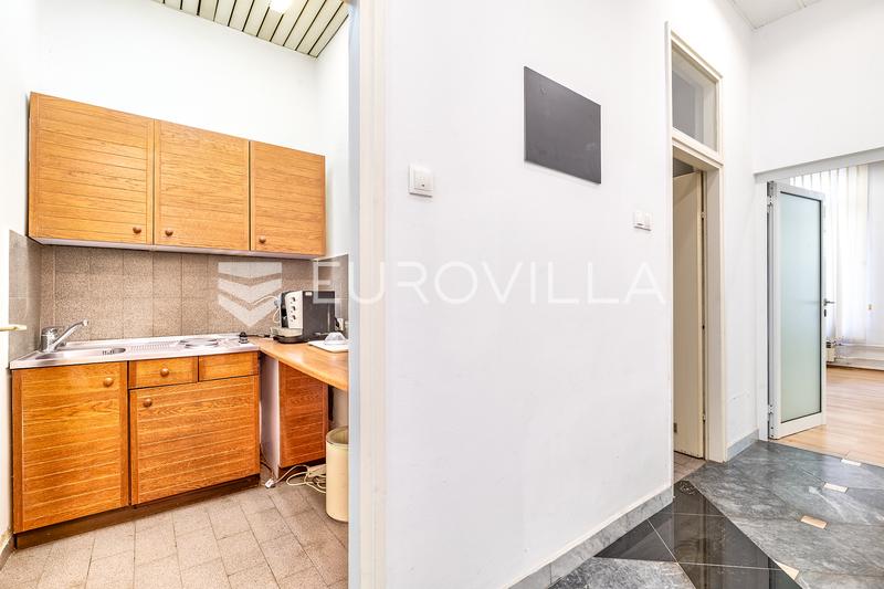 Zagreb, Tresnjevka, espaço de escritório na rua 78 m² - 4