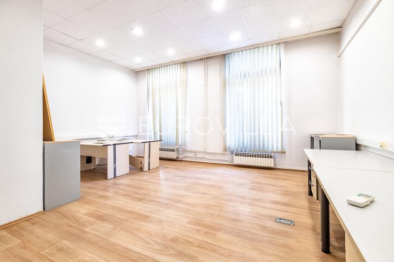 Zagreb, Tresnjevka, espaço de escritório na rua 78 m² - 1