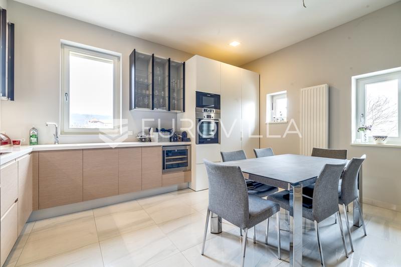 Zagreb, Šalata, a luxurious two-room apartment