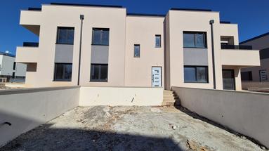 Ístria, Poreč, apartamento de três quartos na localização mais procurada.