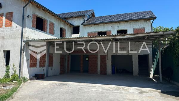 Požega, Sajmište, uredsko skladišni prostor 345 m²