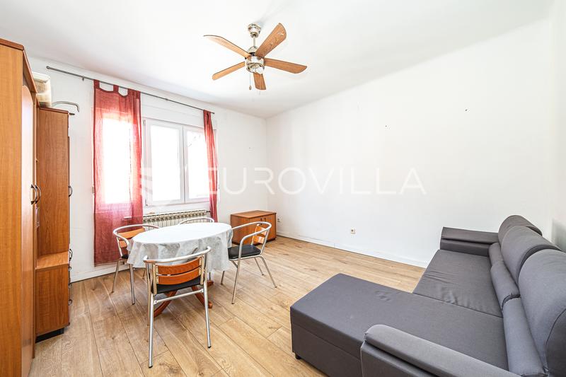 Zagreb, Bosiljevska, funktionel etværelses lejlighed 37,5 m² - 2