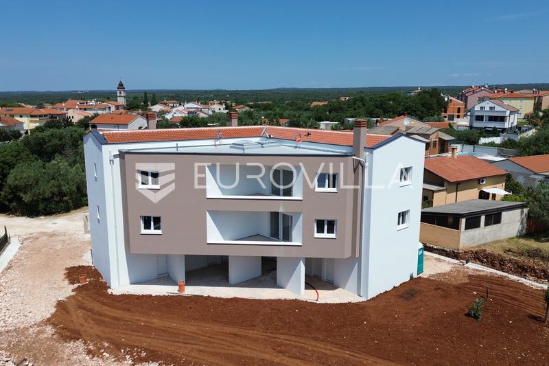 Istra, Peroj, atraktivan trosoban stan u novogradnji s garažom - 15