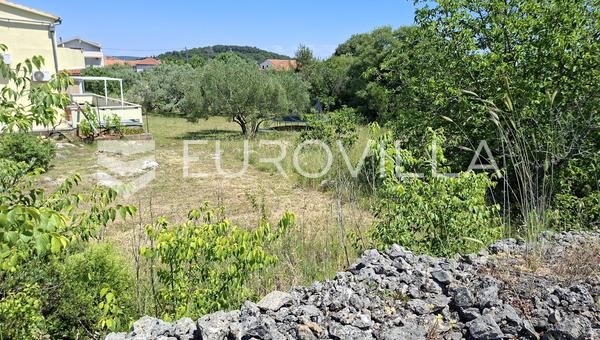 Kukljica, građevinsko zemljište na lijepoj lokaciji
