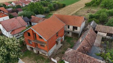 Vukovar, Borovo - Bolig- og erhvervsejendom, 600 m²