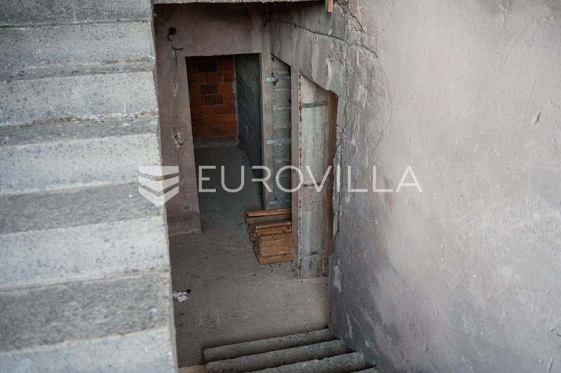 Vukovar, Borovo - Bolig- og erhvervsejendom, 600 m² - 8