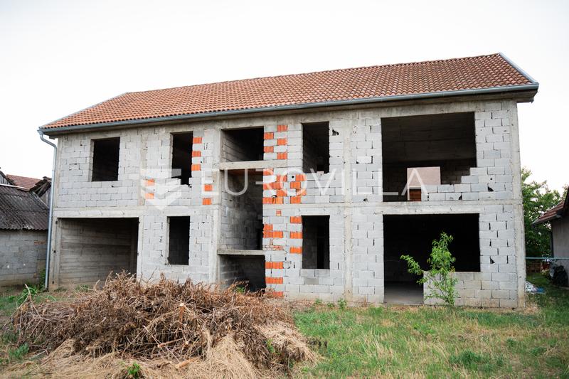 Vukovar, Borovo - Bolig- og erhvervsejendom, 600 m² - 3