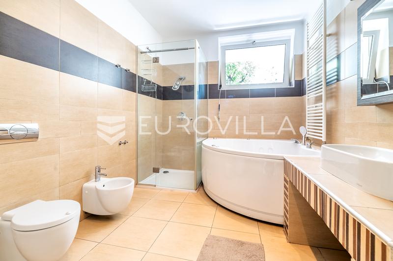 Zagrzeb, Martićeva, mieszkanie dwupokojowe, 90 m² - 8