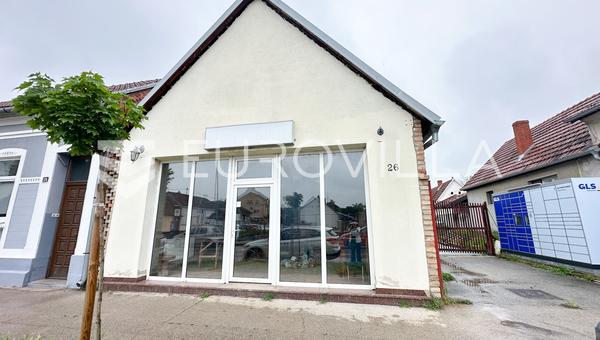 Vinkovci, centro, espaço comercial para fins de restauração com 160 m²