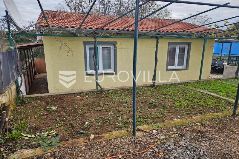 Istria, Rovinj, casa de una sola planta de 70 m² con piscina en una parcela de aproximadamente 550 m² - 3