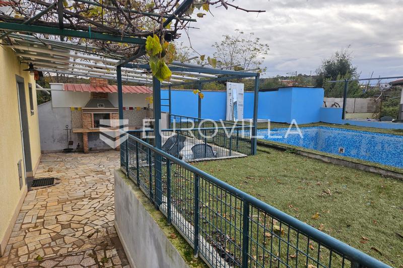 Istria, Rovinj, casa de una sola planta de 70 m² con piscina en una parcela de aproximadamente 550 m² - 5