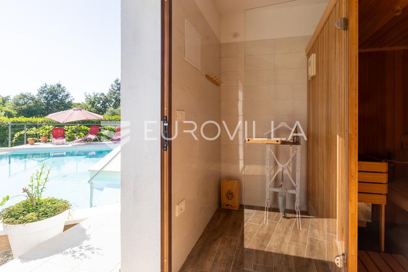 Svetvinčenat, Single-Storey Villa with a Pool, Sauna and Spacious Garden - 14