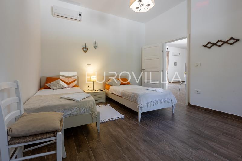 Svetvinčenat, Single-Storey Villa with a Pool, Sauna and Spacious Garden - 21