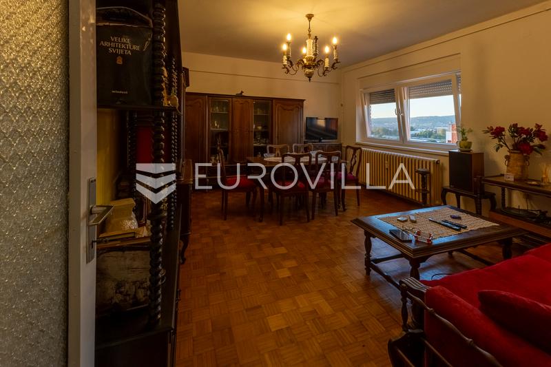 Exkluzív háromszobás lakás Szlavónbród központjában panorámás kilátással - 4