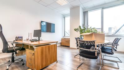 Zagreb, Radnička, funkcionalan poslovni prostor 118 m² na 1. katu poslovne zgrade