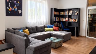 Viskovo, Sarsoni, appartement de quatre pièces, 107 m², premier étage, balcon