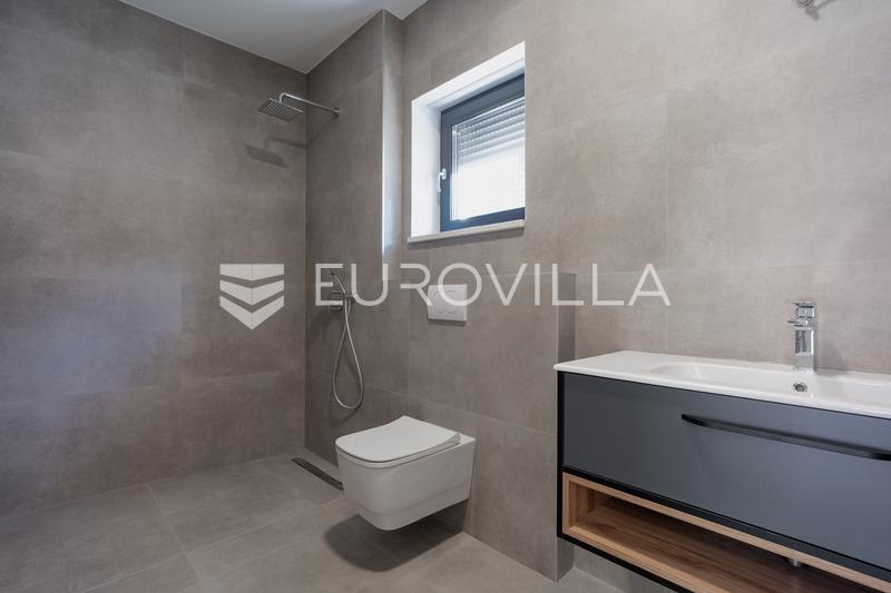 Zadar, Razanac, moderno apartamento de dos dormitorios con piscina privada y jardín, a 90 m del mar - 16