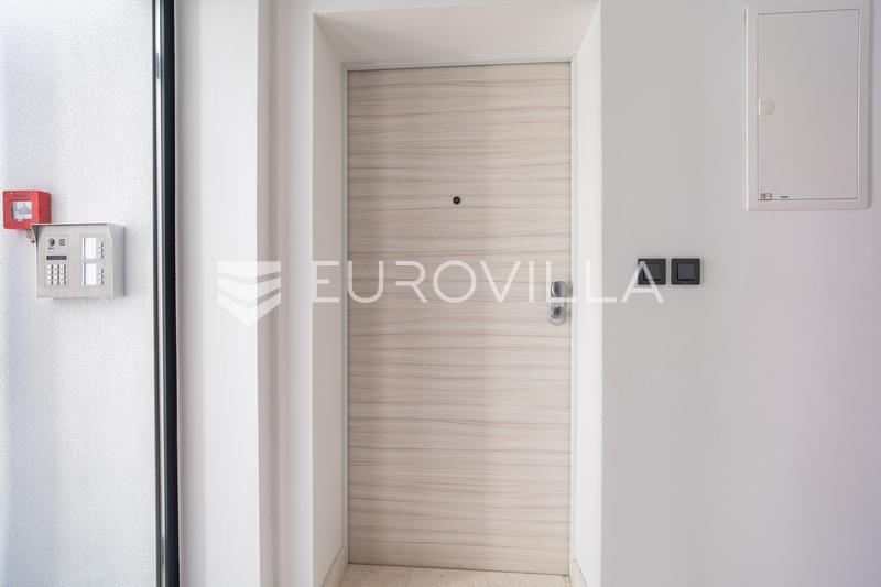 Zadar, Razanac, moderno apartamento de dos dormitorios con piscina privada y jardín, a 90 m del mar - 4