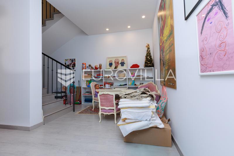 Crikvenica, Barci - Luksusowa willa z powierzchnią komercyjną i basenem - 36