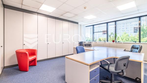 Zagreb, Radnička, poslovna zona, uredski prostor 45 m²