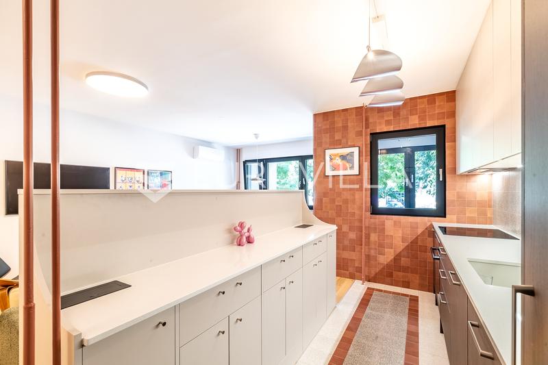 Zagreb, Jarun - a 200 metros - apartamento de dois quartos com 2 garagens e loggia - 3