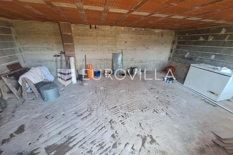 Slunj, Donji Furjan, dom 170 m², świeżo wyremontowany - 11