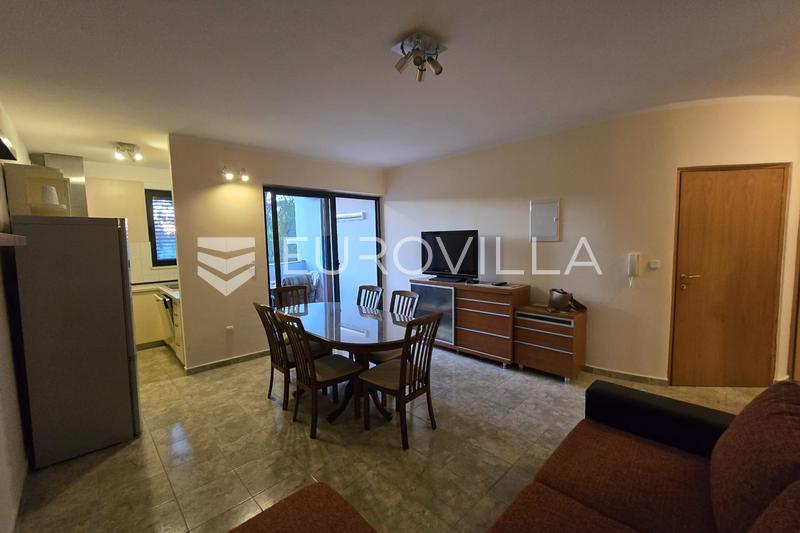 Zadar, Zaton, prekrasan jednosoban stan 150 m od mora, garaža