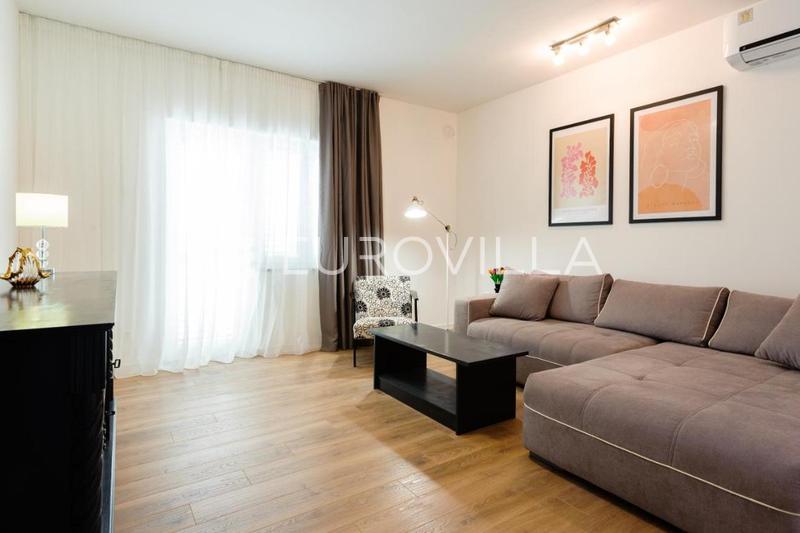 Trogir, casa bifamiliare recentemente ristrutturata vicino al centro - 3