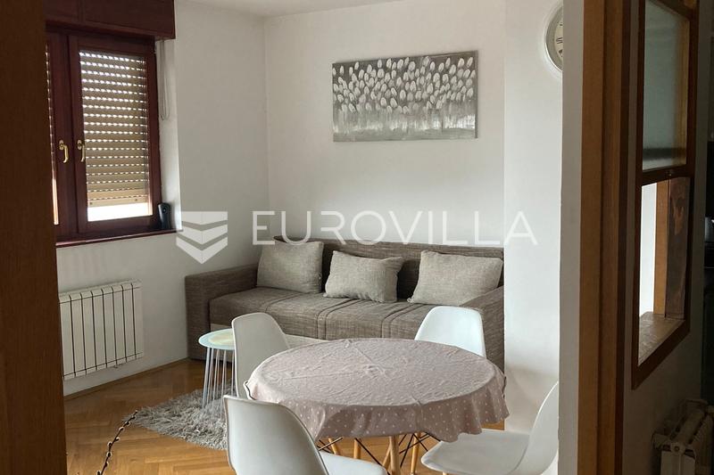 Zagreb, Trešnjevka, dvosoban stan 46 m² s balkonom, najam