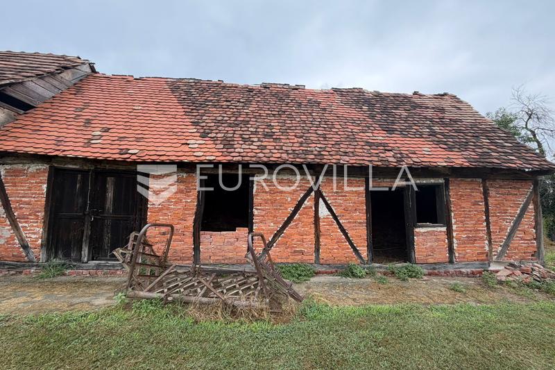 Lapovci - Enetasjes hus med en ekstra byggetomt - 9