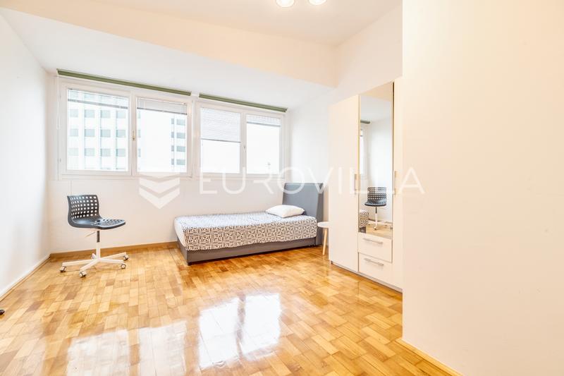 Zagreb, Tenžerina, trosoban stan za djelatnike,  78 m2