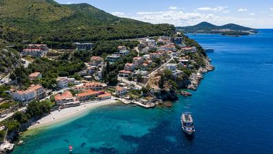 Dubrovnik, okolica, vila s bazenom i prekrasnim pogledom na more