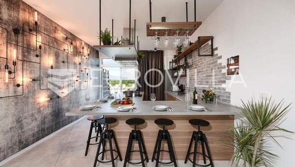 Zadar, Zerava moradia exclusiva recém-construída, área bruta habitável 600 m²