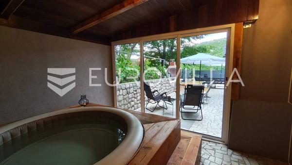 Kraljevica, Krizisce, fristående hus på 170 m² med pool