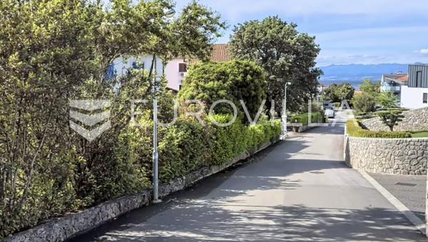 Malinska, Vantačići, oturma odası, balkon ve deniz manzarası olan, sahile sıfır, tek yatak odalı daire