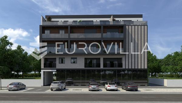 Vinkovci, Centar, luksuzni penthouse stan 150 m² s garažnim mjestom i ostavom, 4. kat