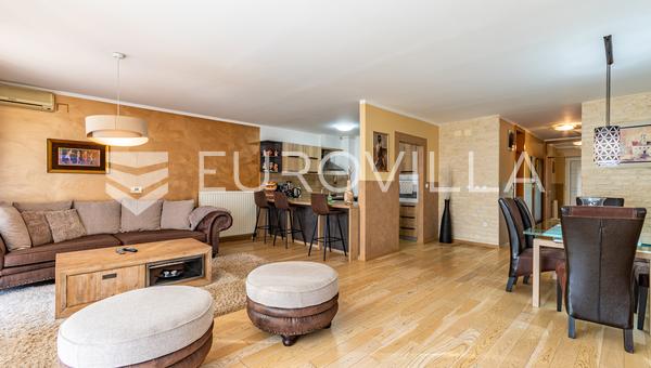 Varaždin, Jalkovečka kuća u nizu površine 178 m²