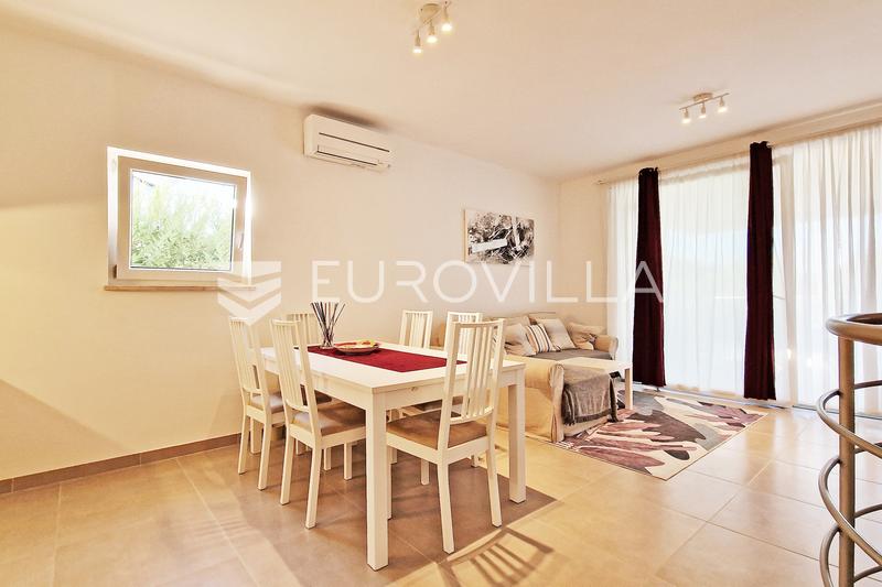 Peroj, Fazana - Geräumige 130 m² Wohnung mit 227 m² Garten und großem Kellerraum - 10