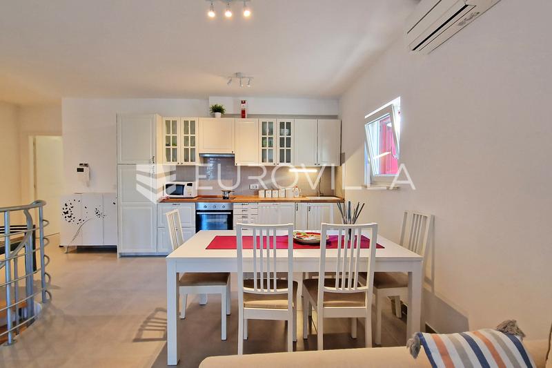 Peroj, Fazana - Geräumige 130 m² Wohnung mit 227 m² Garten und großem Kellerraum - 9