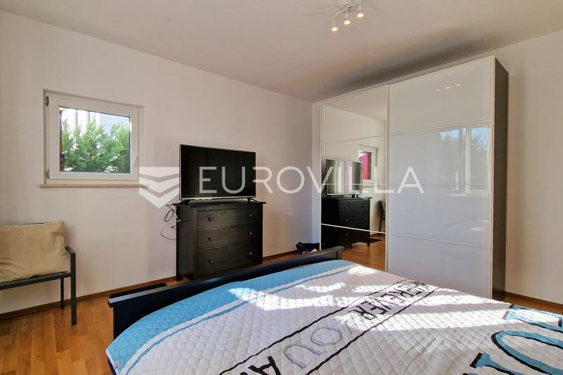 Peroj, Fazana - Geräumige 130 m² Wohnung mit 227 m² Garten und großem Kellerraum - 16