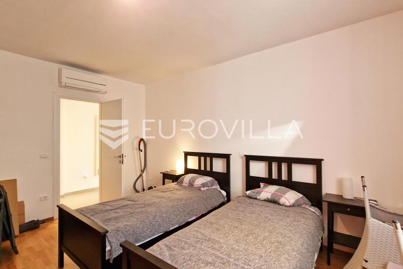 Peroj, Fazana - Geräumige 130 m² Wohnung mit 227 m² Garten und großem Kellerraum - 18