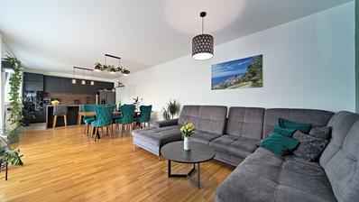 Eszék, Retfala, eladó, modern 4 hálószobás lakás 97,86 m²-en garázsparkolóval.