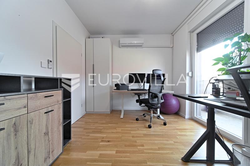 Osijek, Retfala, prodaja moderno i elegantno uređenog stana površine 97,86 m², s garažnim parkingom - 17