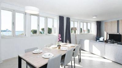 Istrien, Umag, möblerad takvåning, stor terrass, havsutsikt